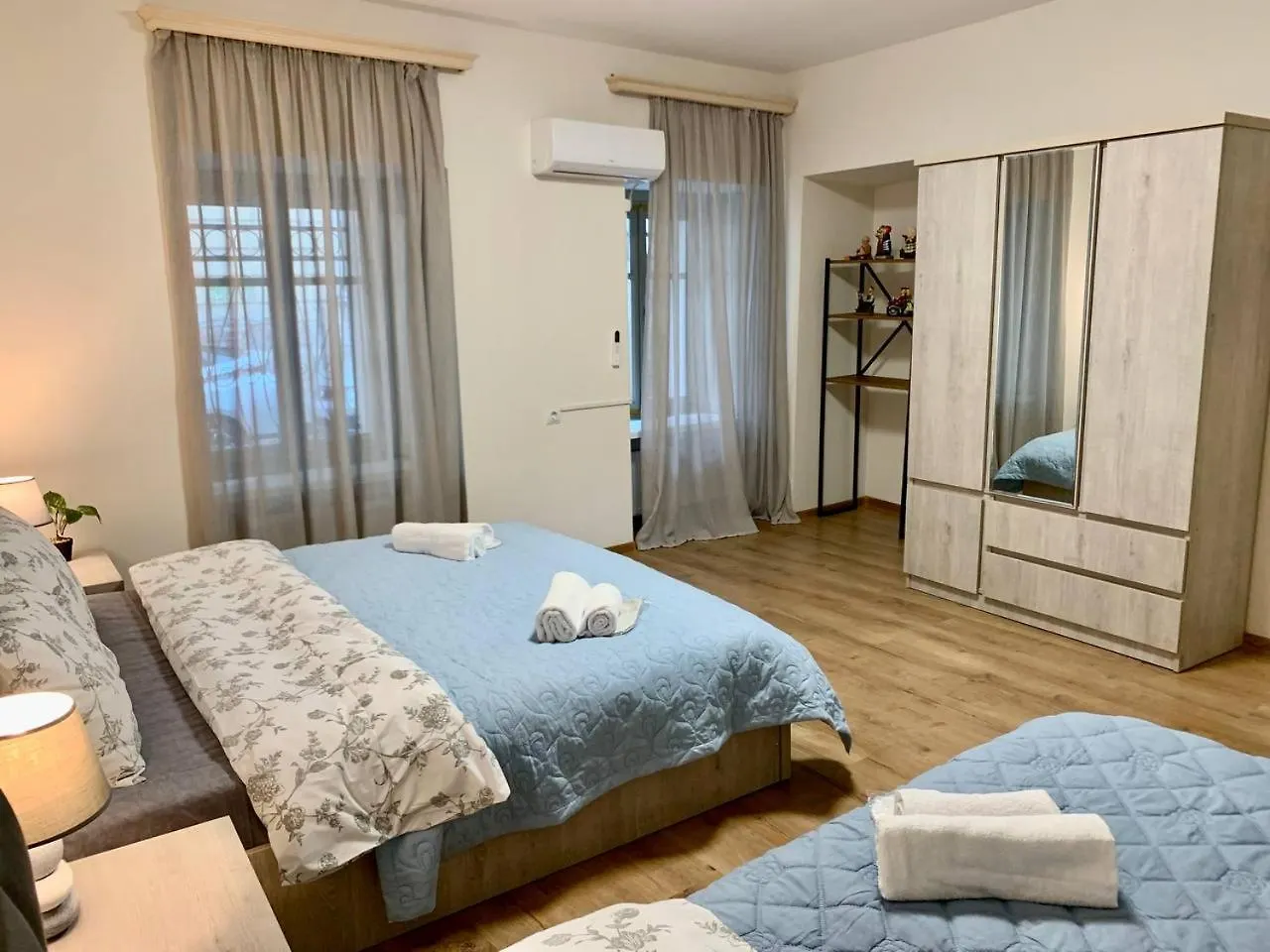 3-Room Apartment In Old Tiflis