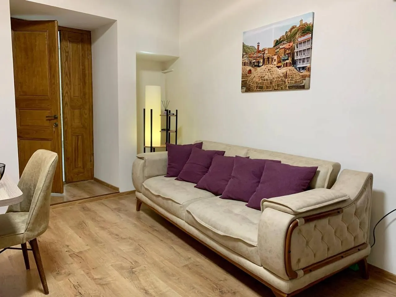 3-Room Apartment In Old Tiflis