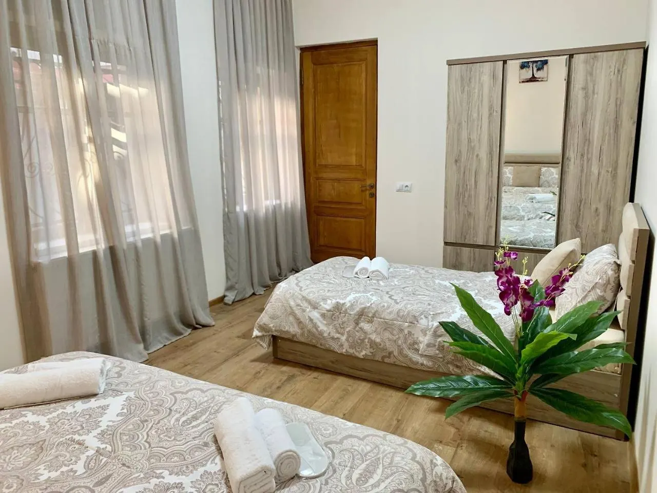 3-Room Apartment In Old Tbilisi